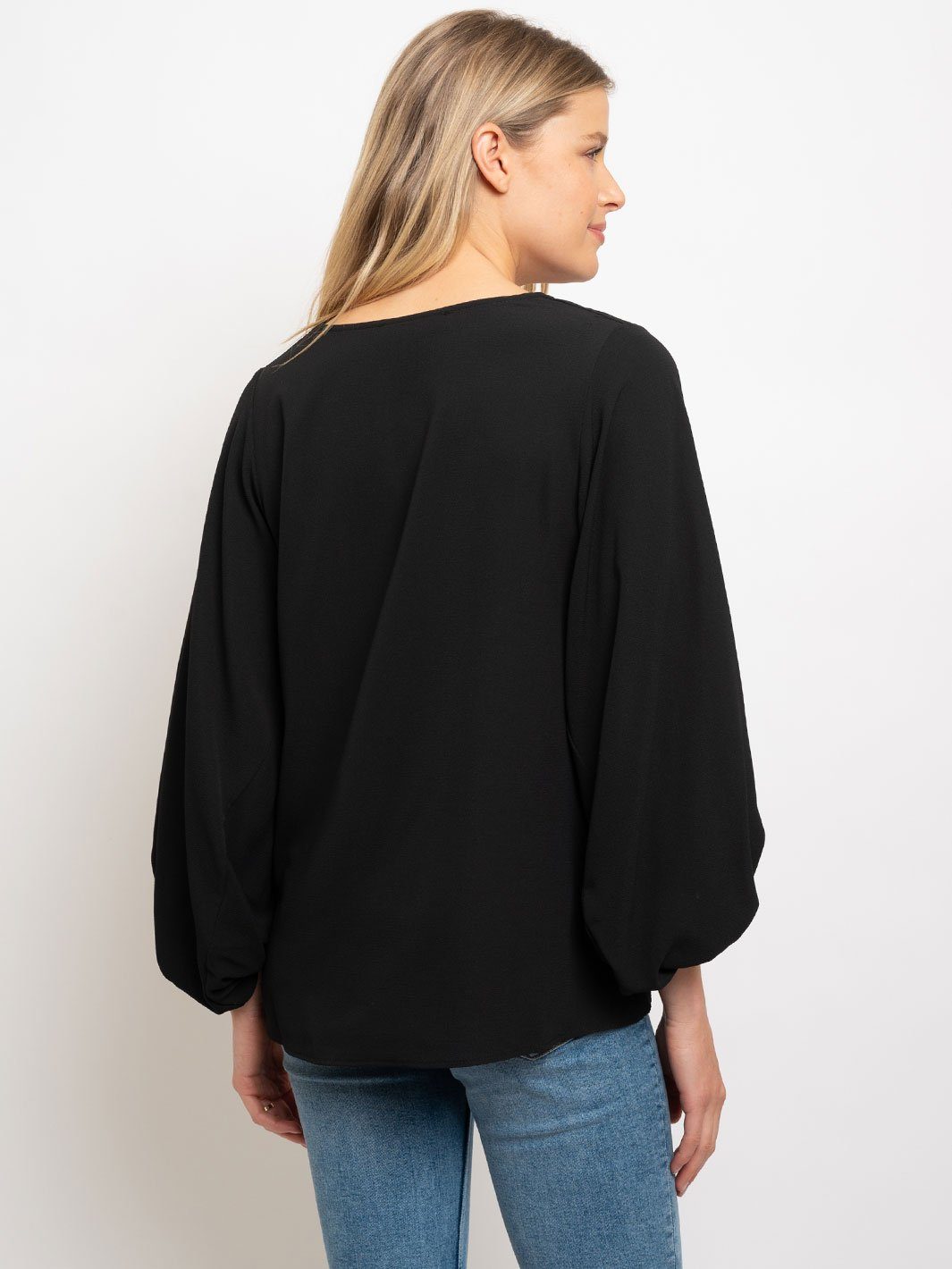 WOMEN'S SOLID LONG SLEEVE V-NECK TOP