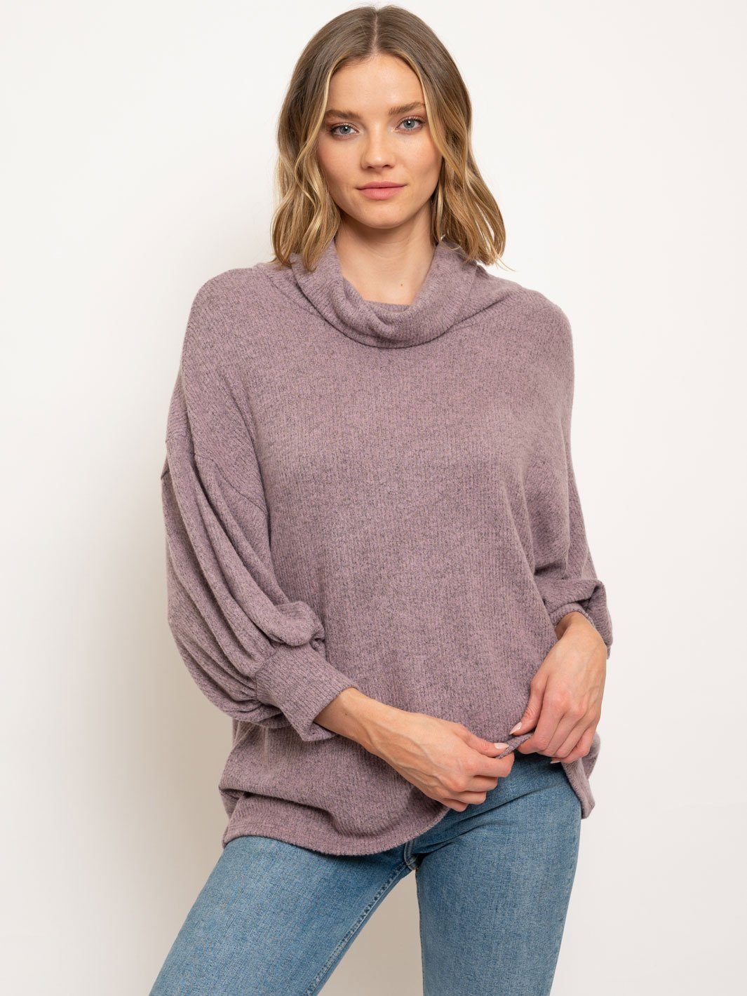 WOMEN'S TURTLE NECK TUNIC TOP