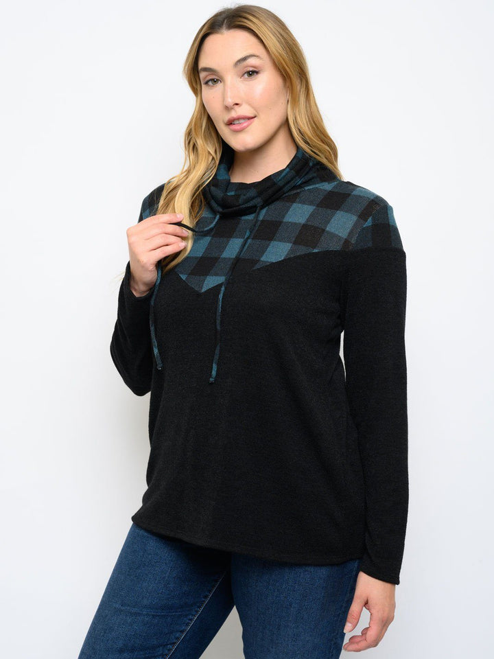 PLUS SIZE TURTLE NECK LONG SLEEVE TOP
