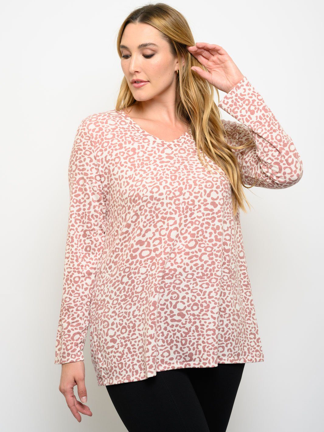 PLUS SIZE ANIMAL PRINT LONG SLEEVE TOP