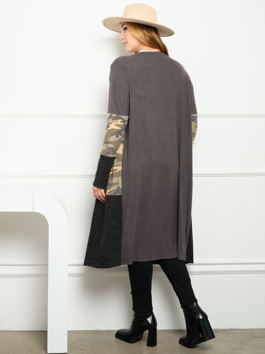 PLUS SIZE CAMO PRINT CONTRAST LONG SLEEVE CARDIGAN