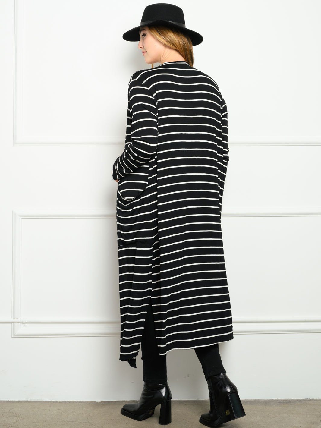 PLUS SIZE STRIPES WITH POCKETS LONG SLEEVE CARDIGAN
