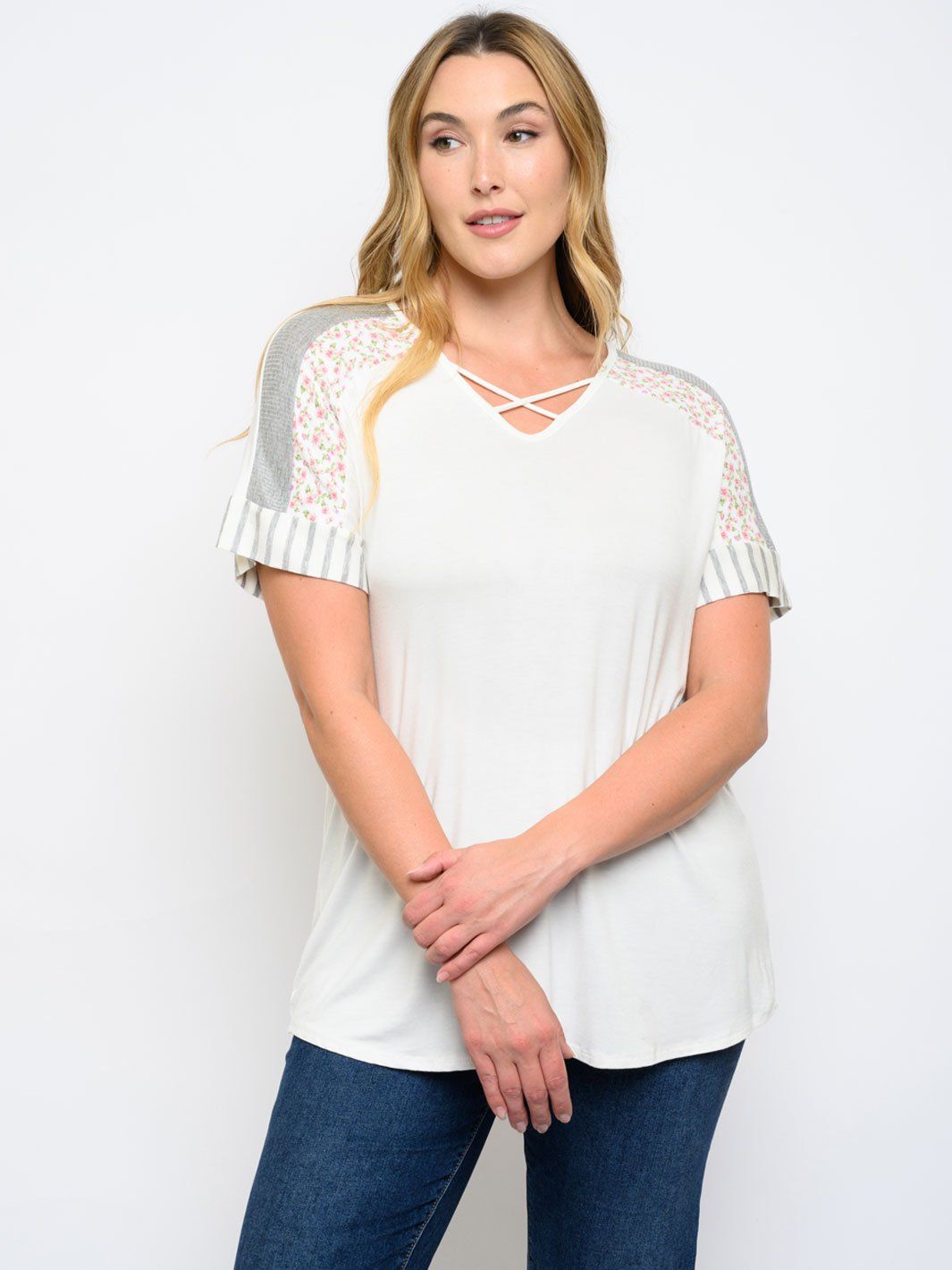 PLUS SIZE SHORT LACE UP DETAIL TOP
