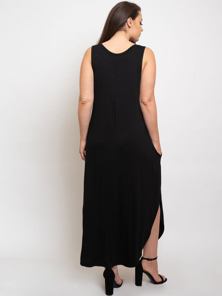 PLUS SIZE MAXI POCKETS DRESS