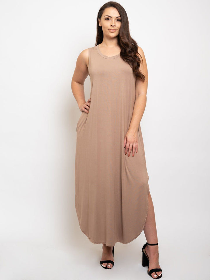 PLUS SIZE MAXI POCKETS DRESS