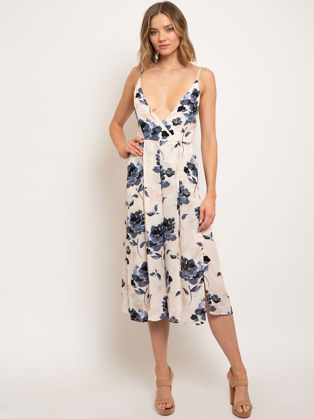 WOMEN'S V-NECK SLEEVELESS JUMPSUIT