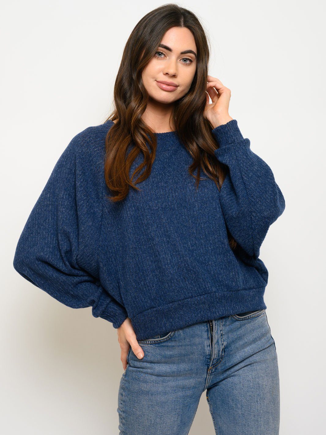 WOMEN'S RIBBED CREWNECK TOP