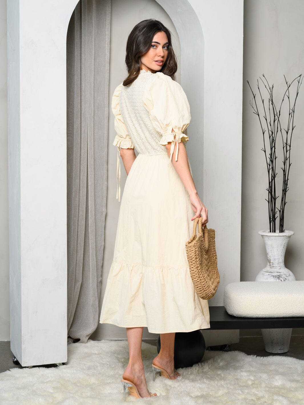 WOMEN'S SHORT PUFF SLEEVE DETAILED MIDI DRESS