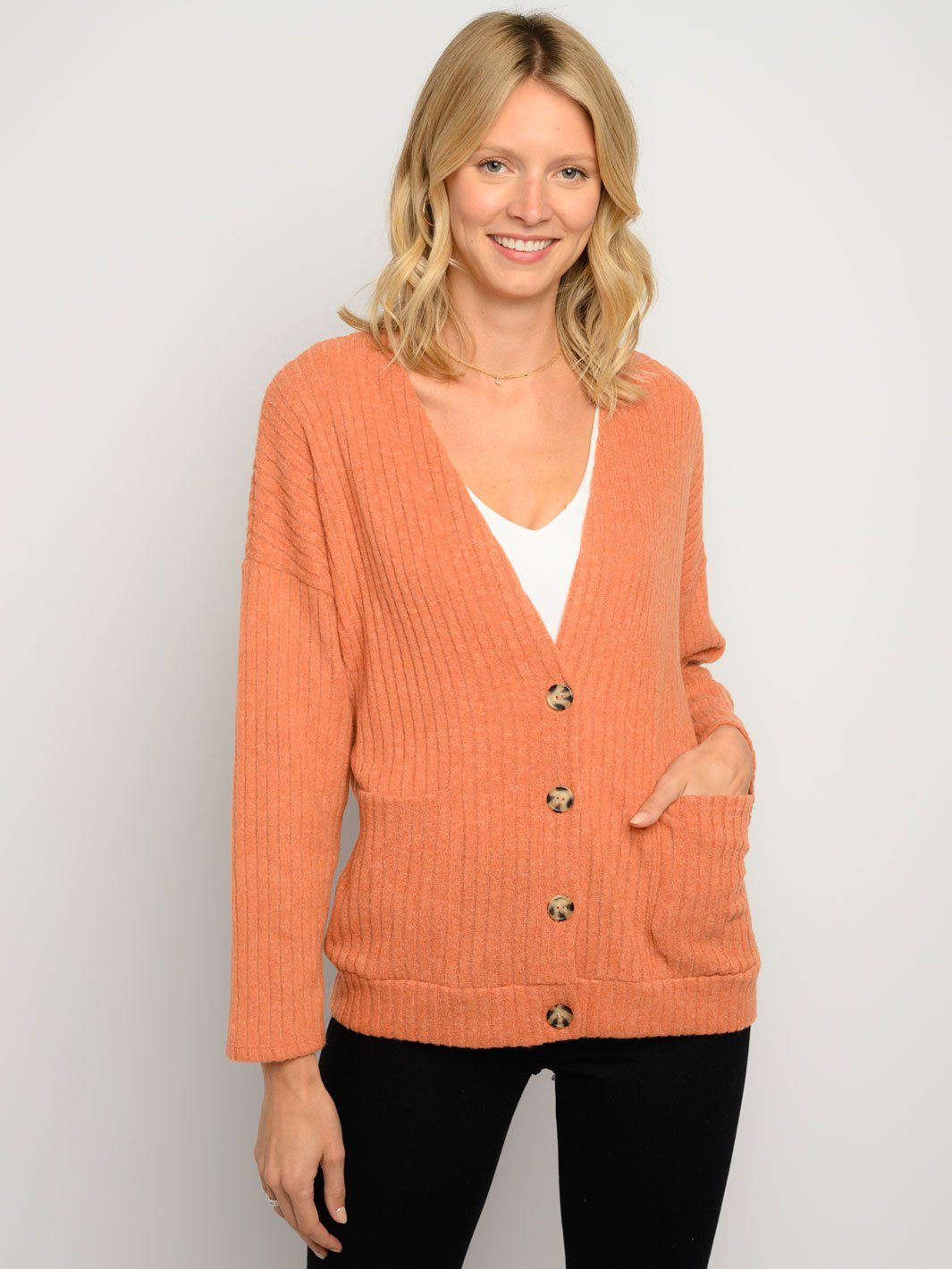 WOMEN'S RIBBED LONG SLEEVE BUTTON CLOSURE POCKETS CARDIGAN