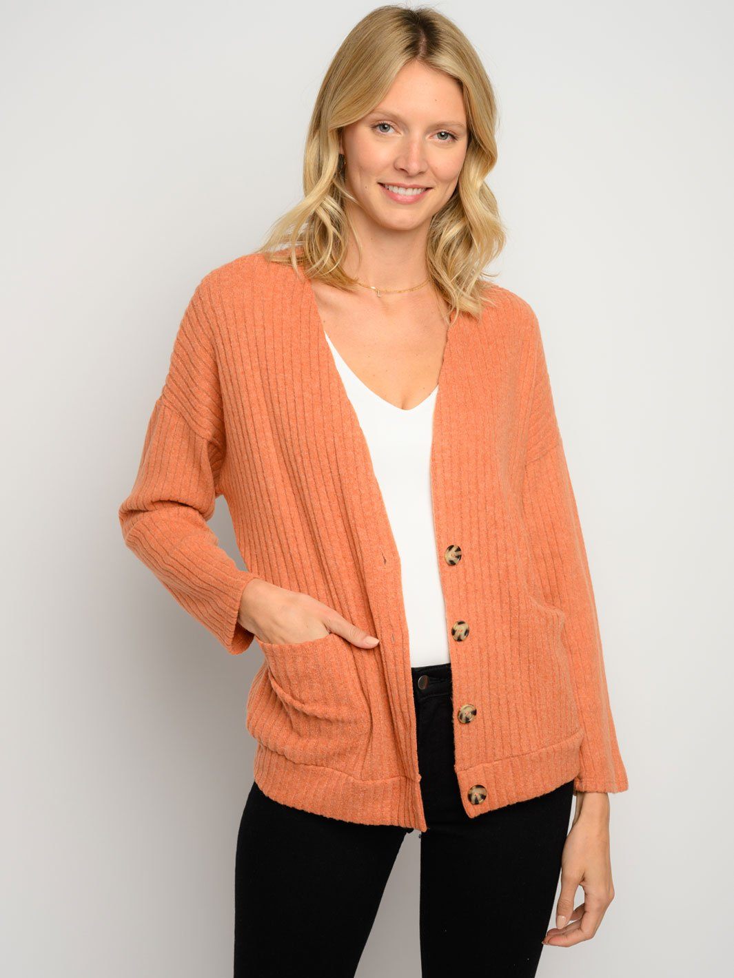 WOMEN'S RIBBED LONG SLEEVE BUTTON CLOSURE POCKETS CARDIGAN