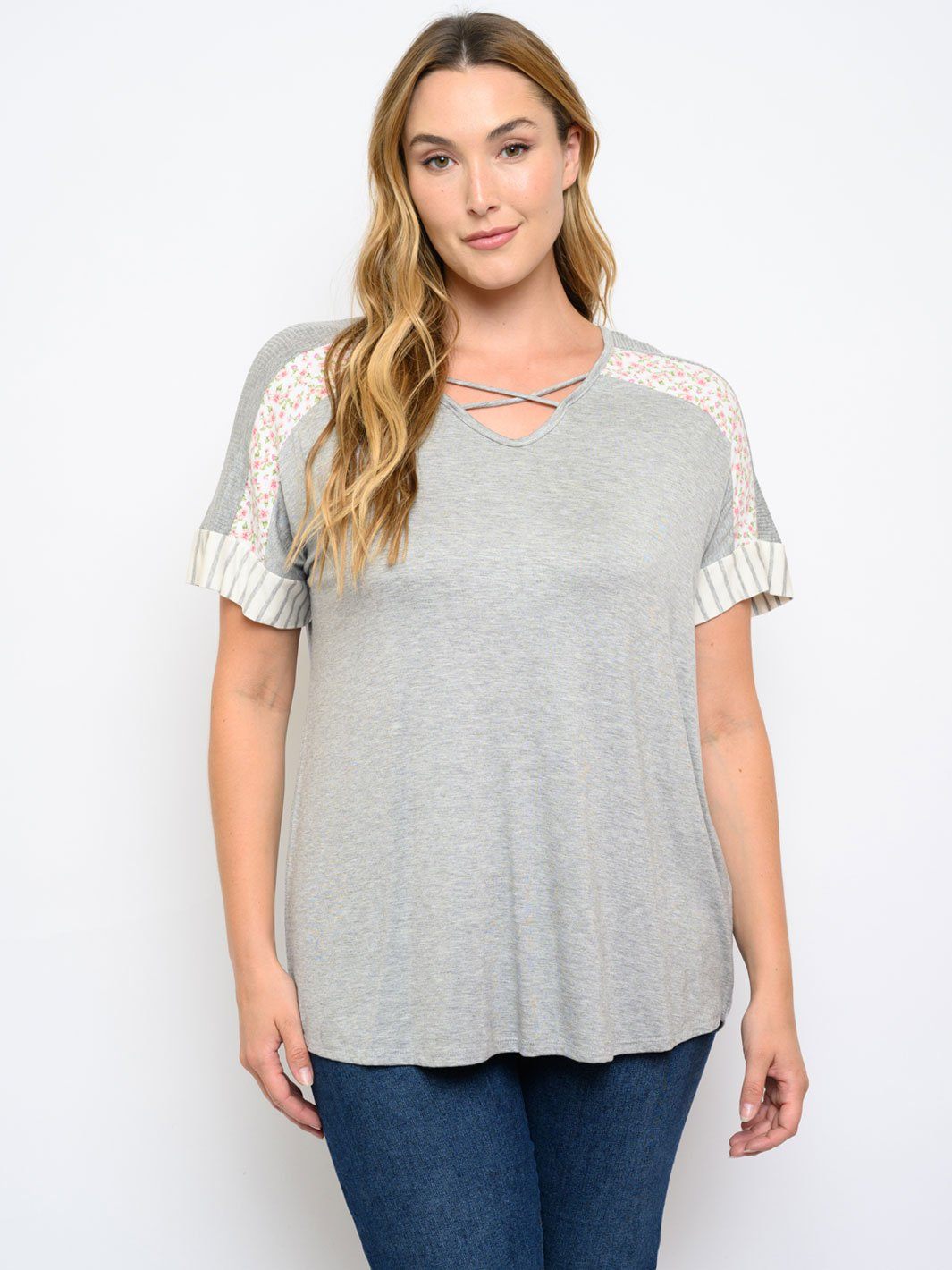 PLUS SIZE SHORT LACE UP DETAIL TOP