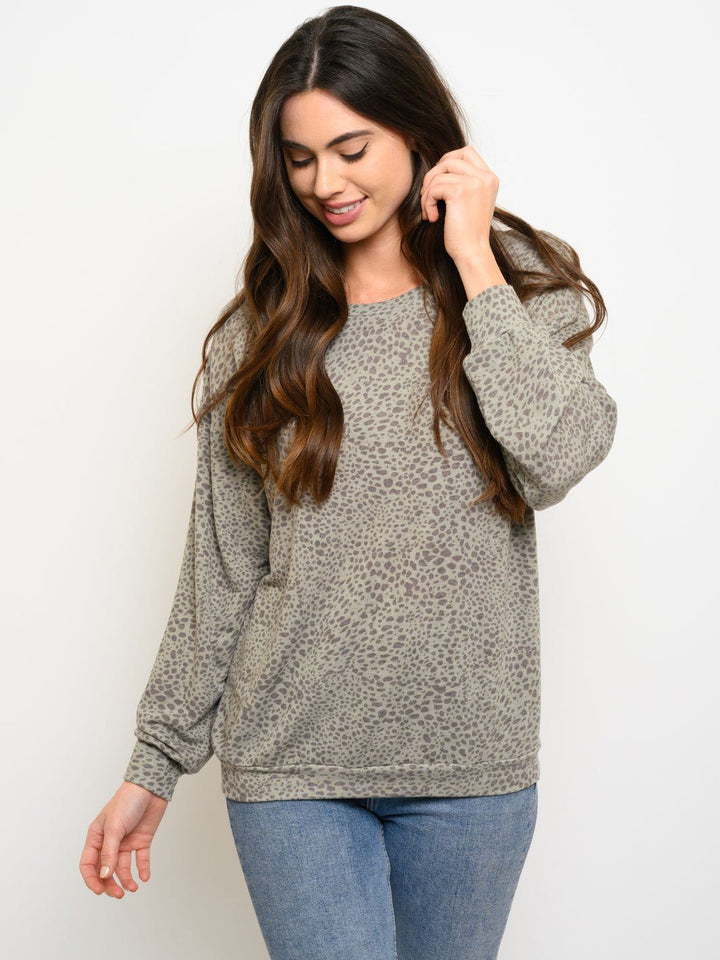 WOMEN'S LONG SLEEVE ANIMAL PRINT TOP
