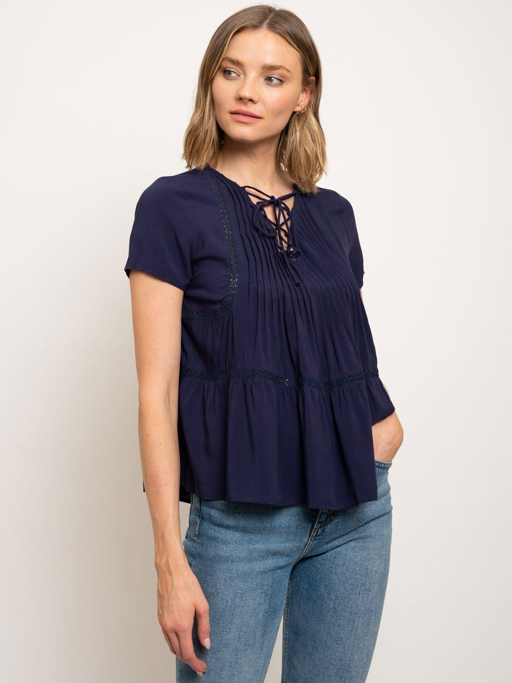 WOMEN'S LACE UP TUNIC TOP