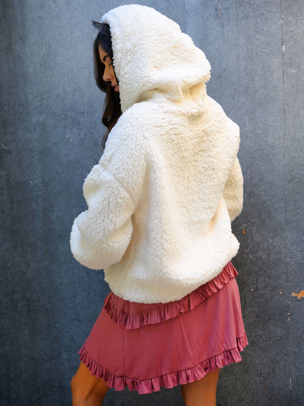 WOMEN'S TURTLE NECK HOODIE SWEATER