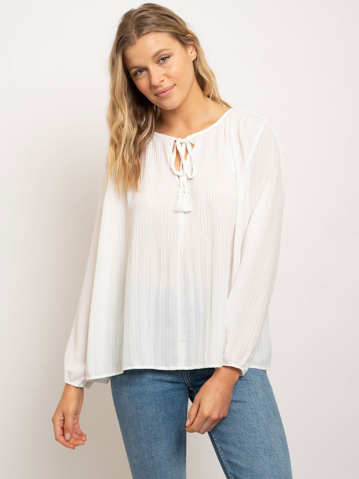 WOMEN'S BROOMSTICK PEASANT TASSEL TRIM TOP