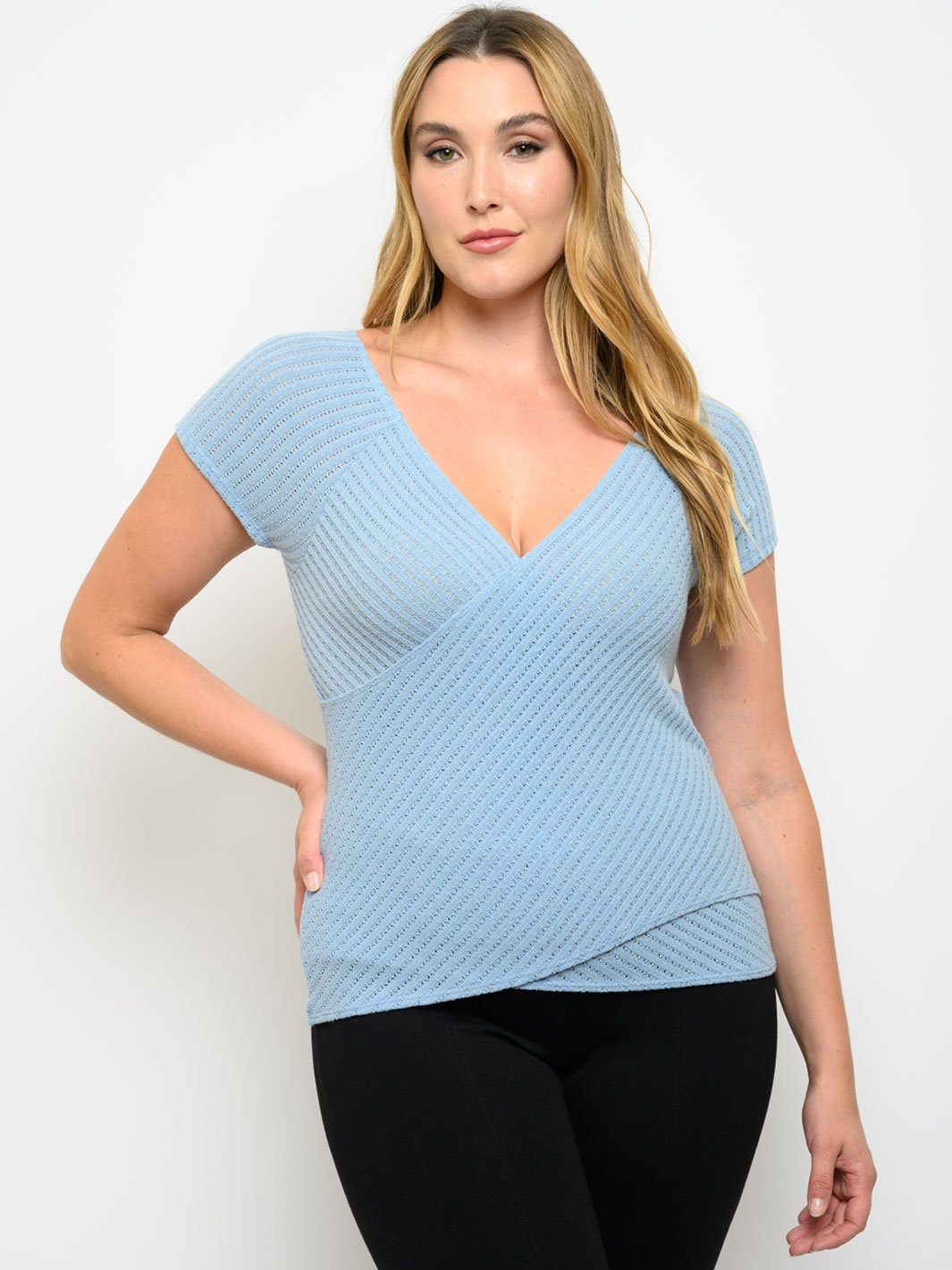 PLUS SIZE V-NECK WRAP SHORT SLEEVE TOP