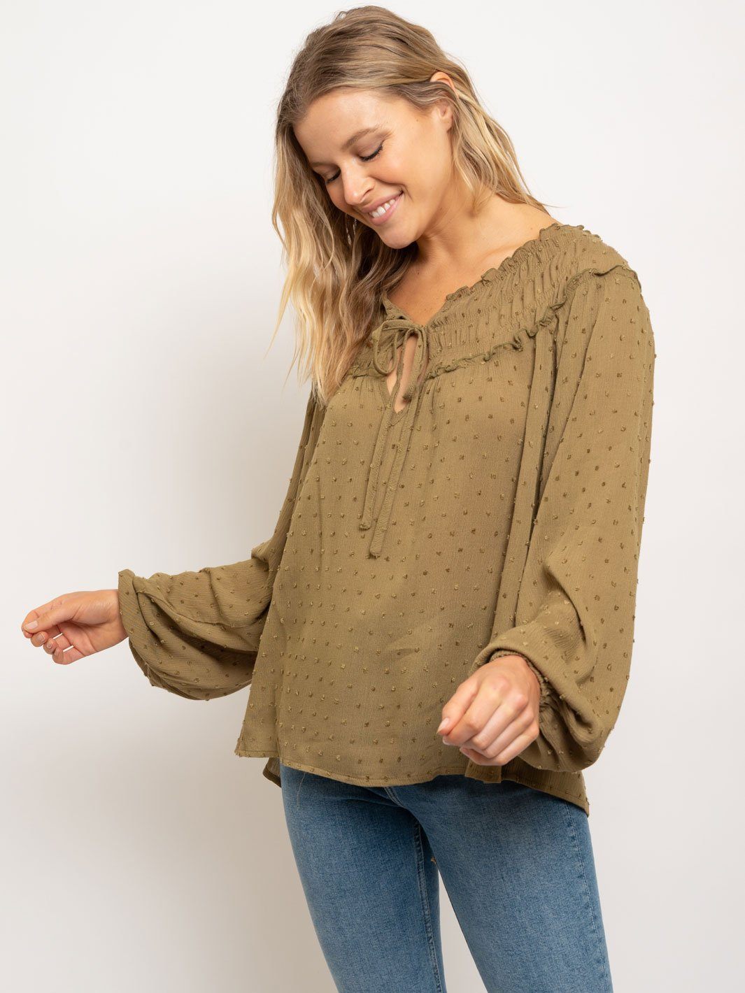 WOMEN'S SMOCKED COLLAR LONG SLEEVE TOP
