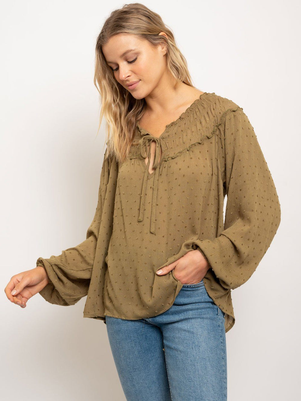 WOMEN'S SMOCKED COLLAR LONG SLEEVE TOP