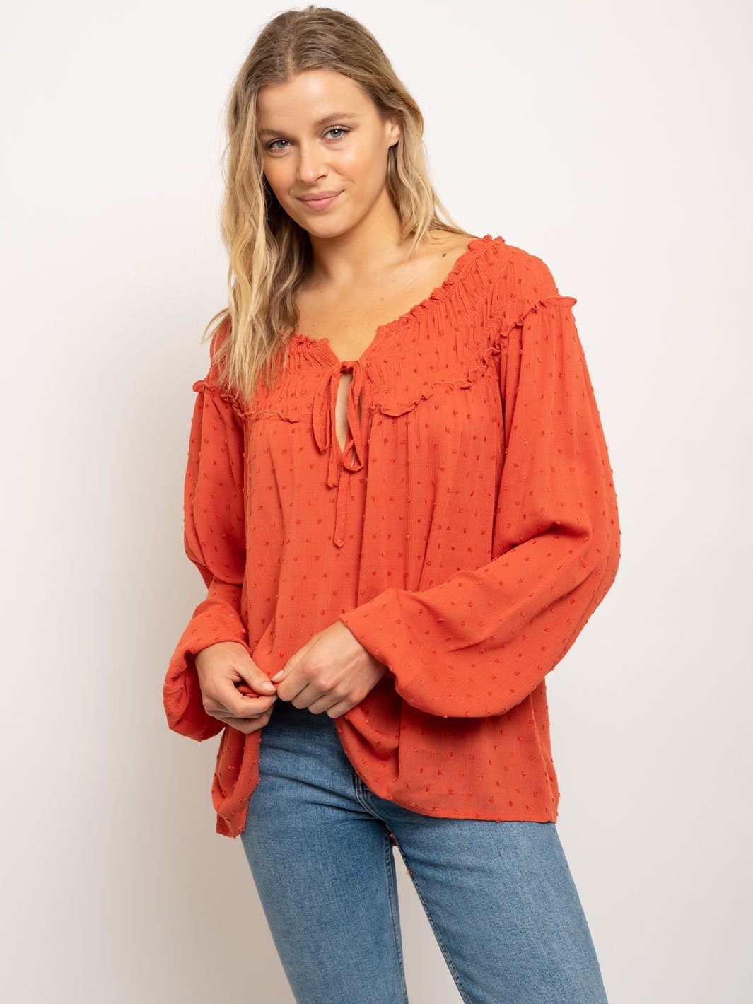 WOMEN'S SMOCKED COLLAR LONG SLEEVE TOP
