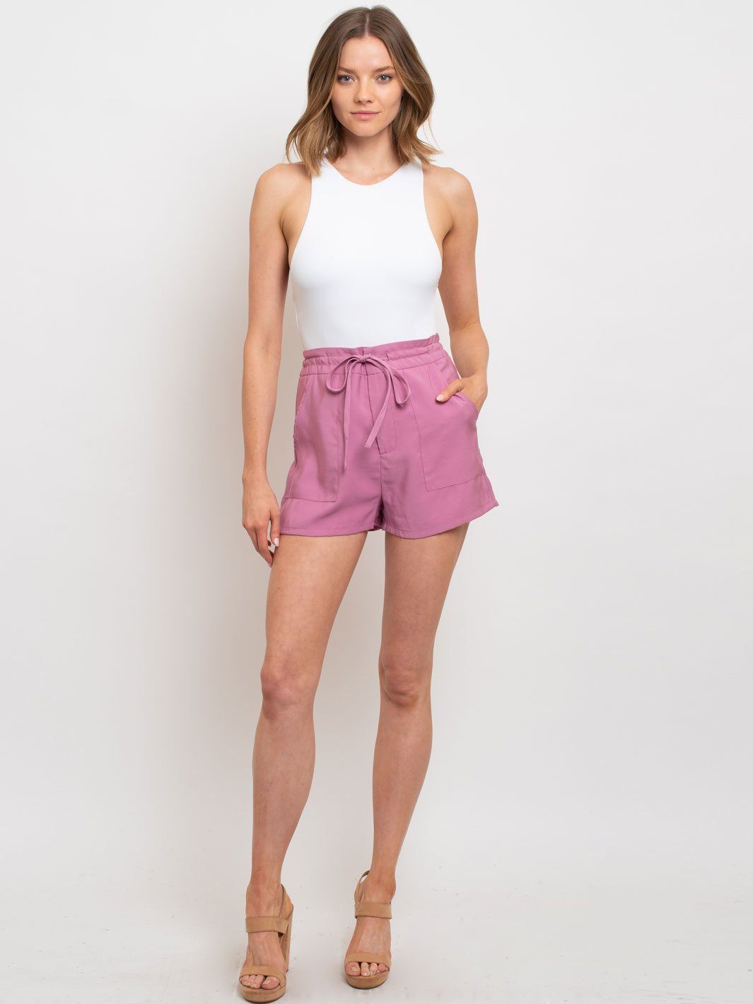 WOMEN'S WOVEN SHORT