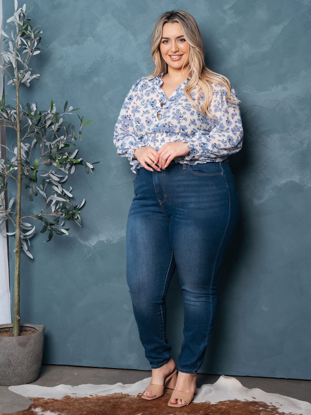 PLUS SIZE LONG SLEEVES BUTTON UP SMOCK FLORAL TOP