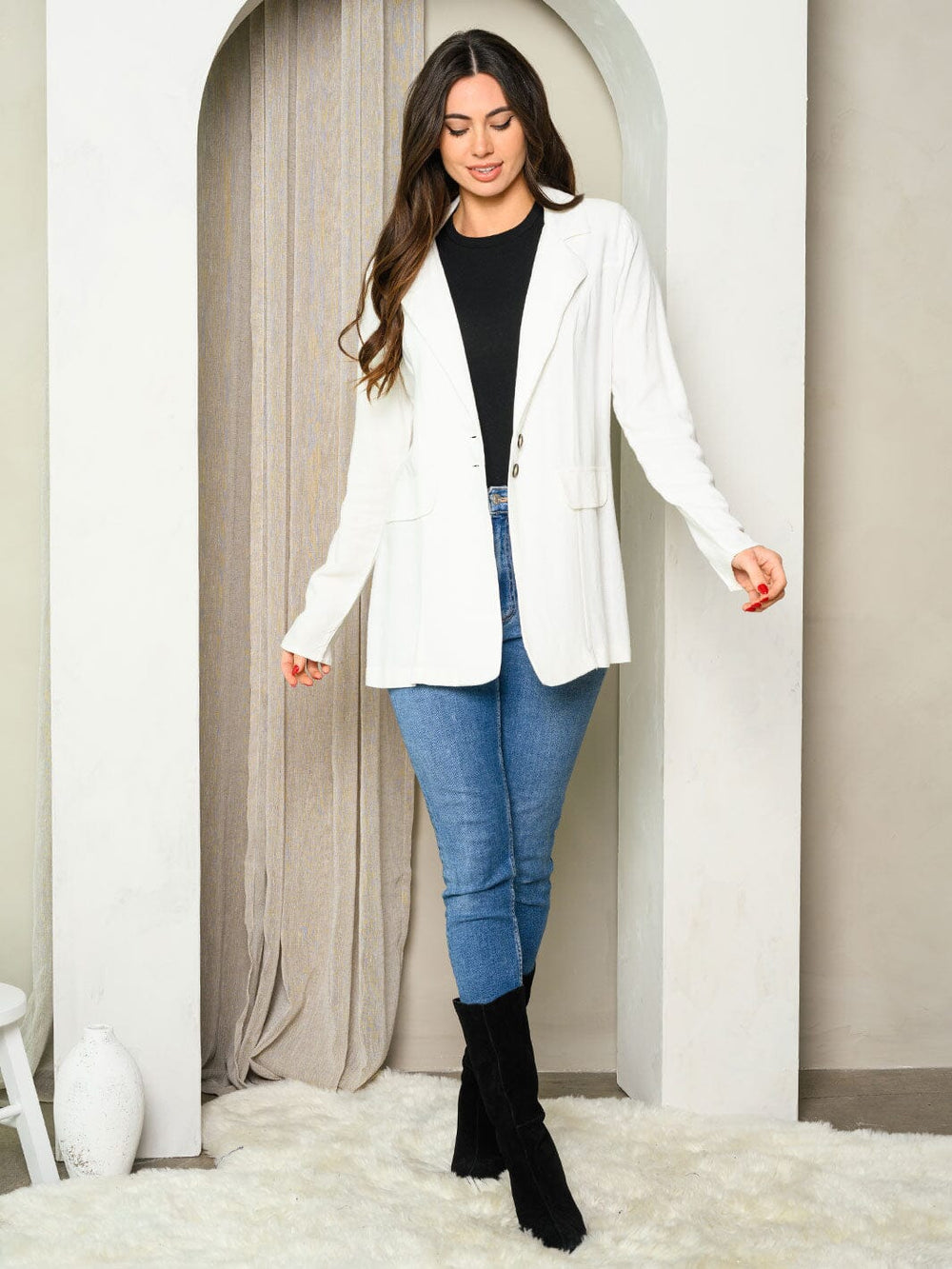 WOMEN'S LONG SLEEVE BUTTON CLOSURE BLAZER