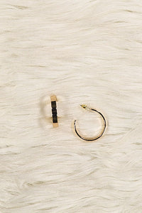 WOMEN'S HOOP EARRING