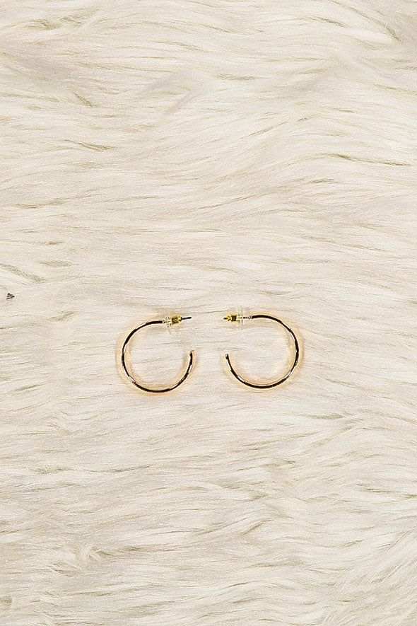 WOMEN'S HOOP EARRING