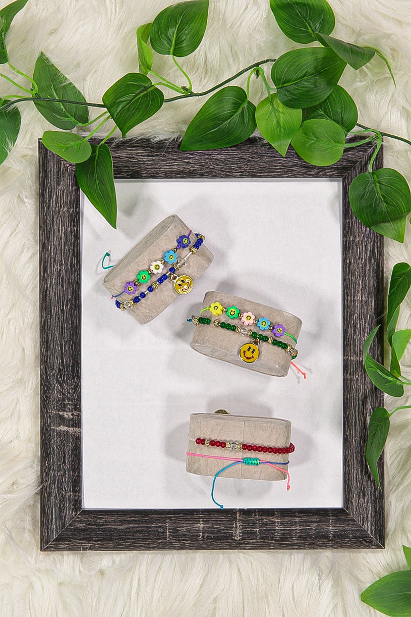 WOMEN'S ASSORTED COLORS & SMILES BRACELET