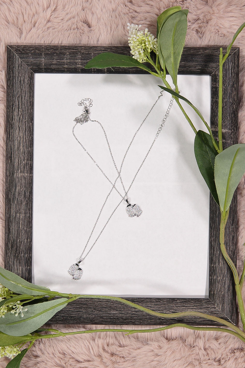 WOMEN'S SILVER CUBIC ZIRCONIA FEET PENDANT NECKLACE