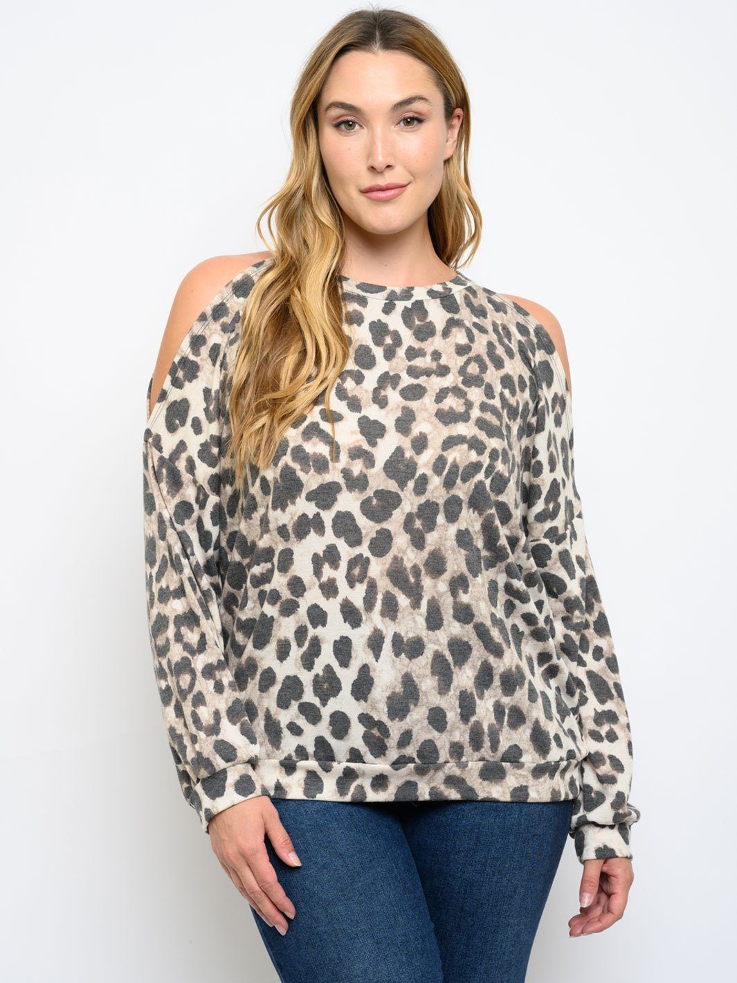 PLUS SIZE LONG SLEEVE ANIMAL PRINT TOP