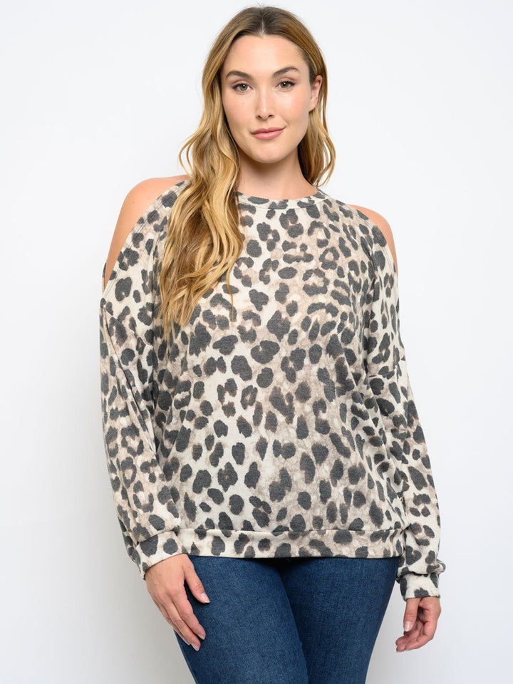 PLUS SIZE LONG SLEEVE ANIMAL PRINT TOP