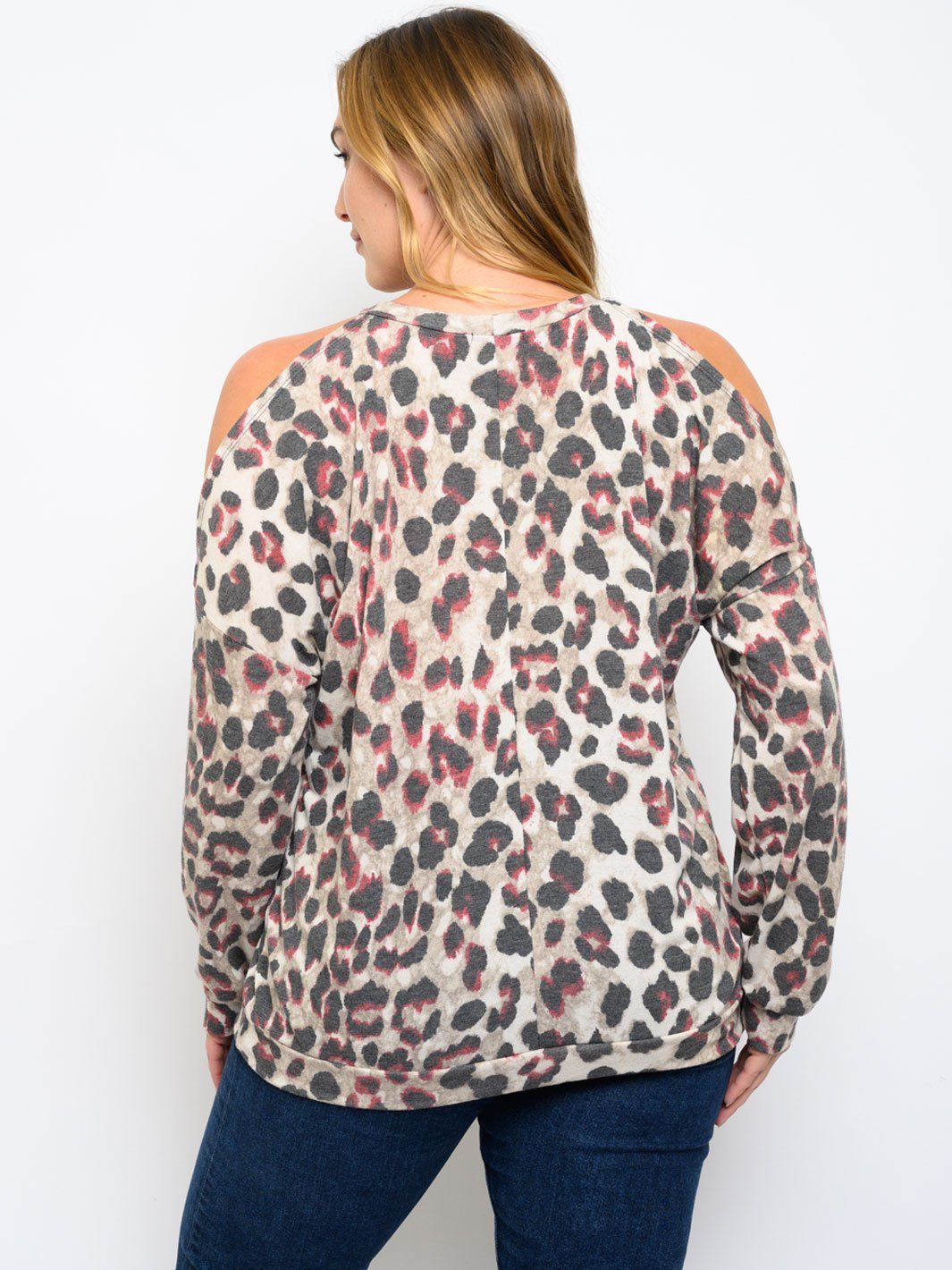 PLUS SIZE LONG SLEEVE ANIMAL PRINT TOP