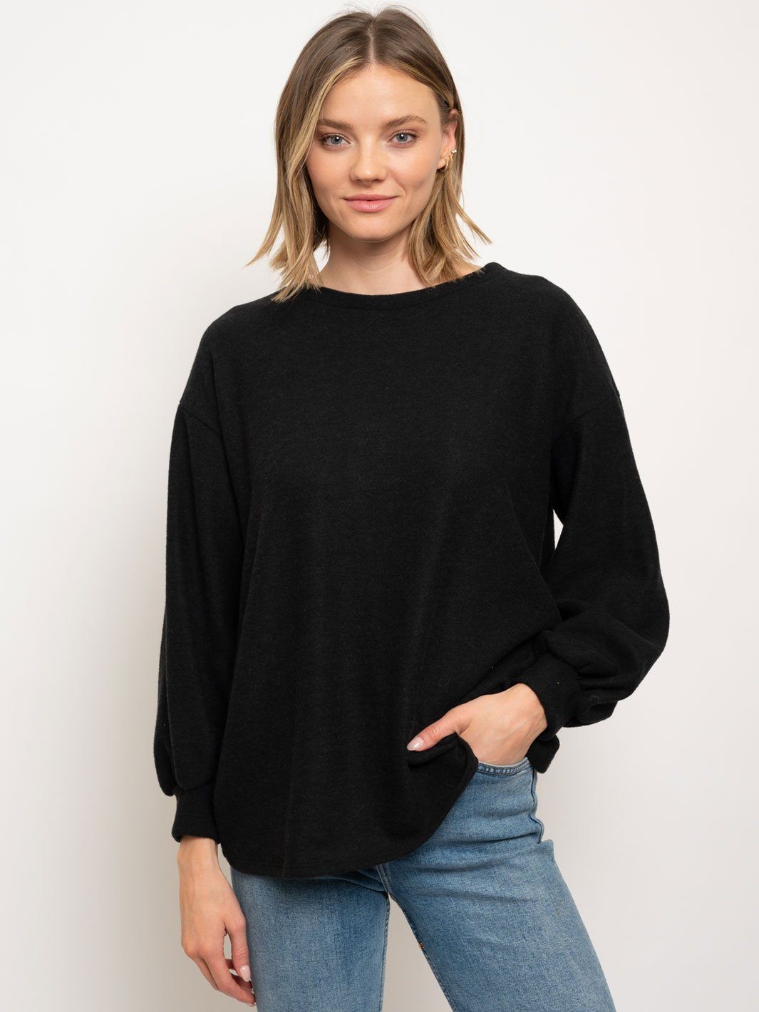WOMEN'S SOLID LONG SLEEVE TOP