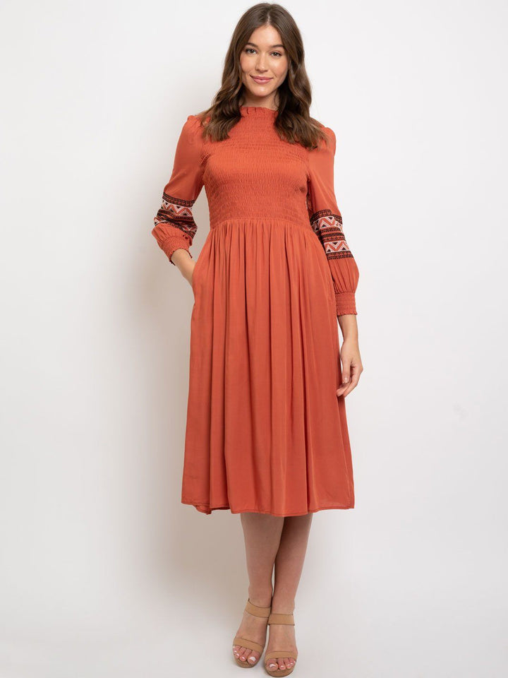 WOMEN'S SMOCKED MAXI DRESS