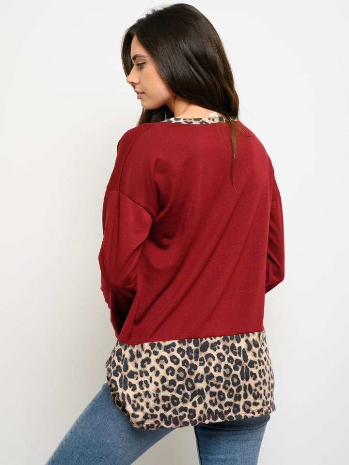 WOMEN'S V NECK LONG SLEEVE ANIMAL PRINT TOP