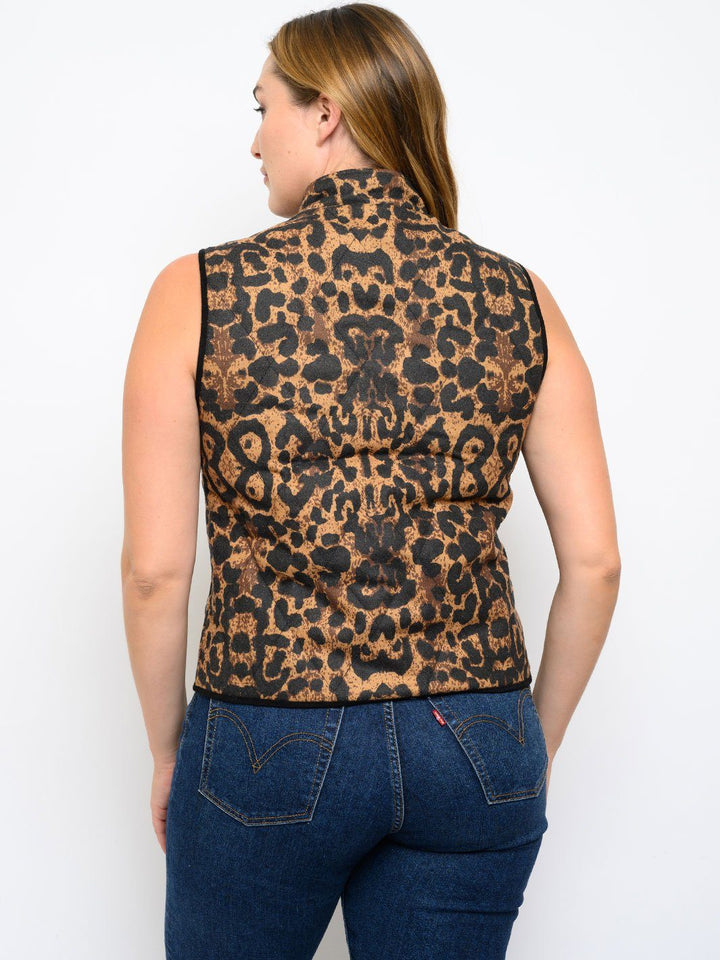 PLUS SIZE ANIMAL PRINT POCKETS VEST
