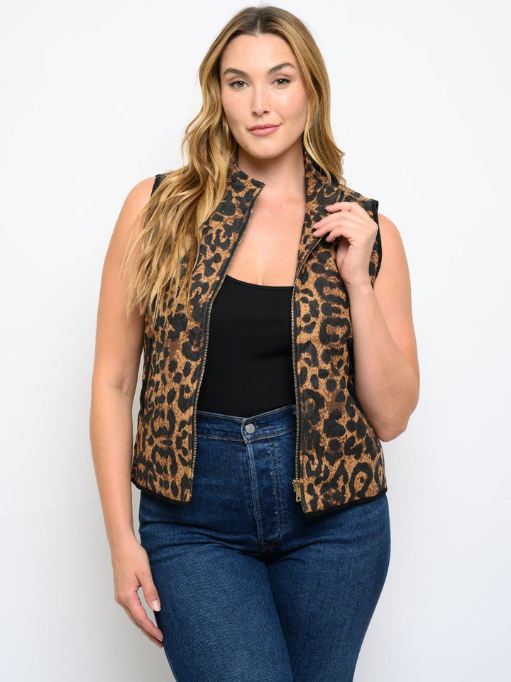 PLUS SIZE ANIMAL PRINT POCKETS VEST
