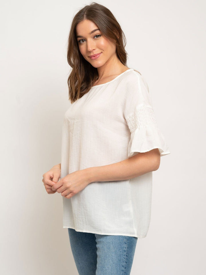 WOMEN'S SMOCKED RUFFLE SLEEVE WOVEN TOP