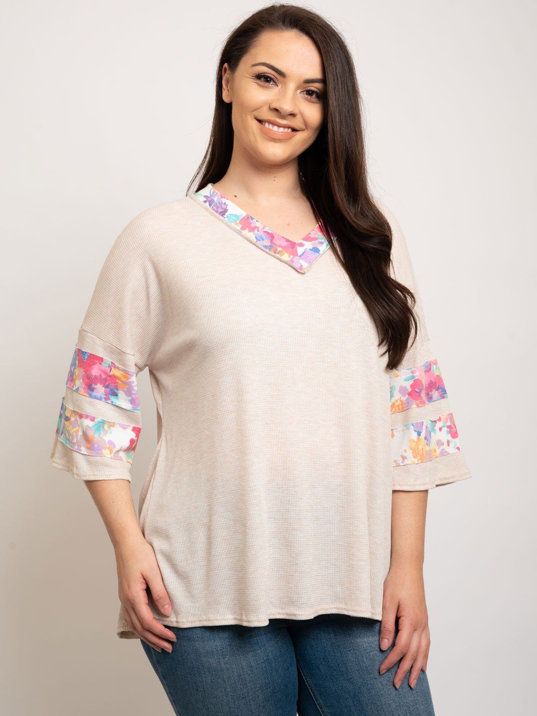 PLUS SIZE V-NECK TUNIC TOP