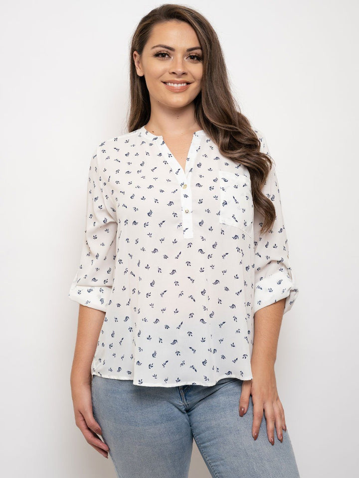 PLUS SIZE FLORAL V-NECK TOP