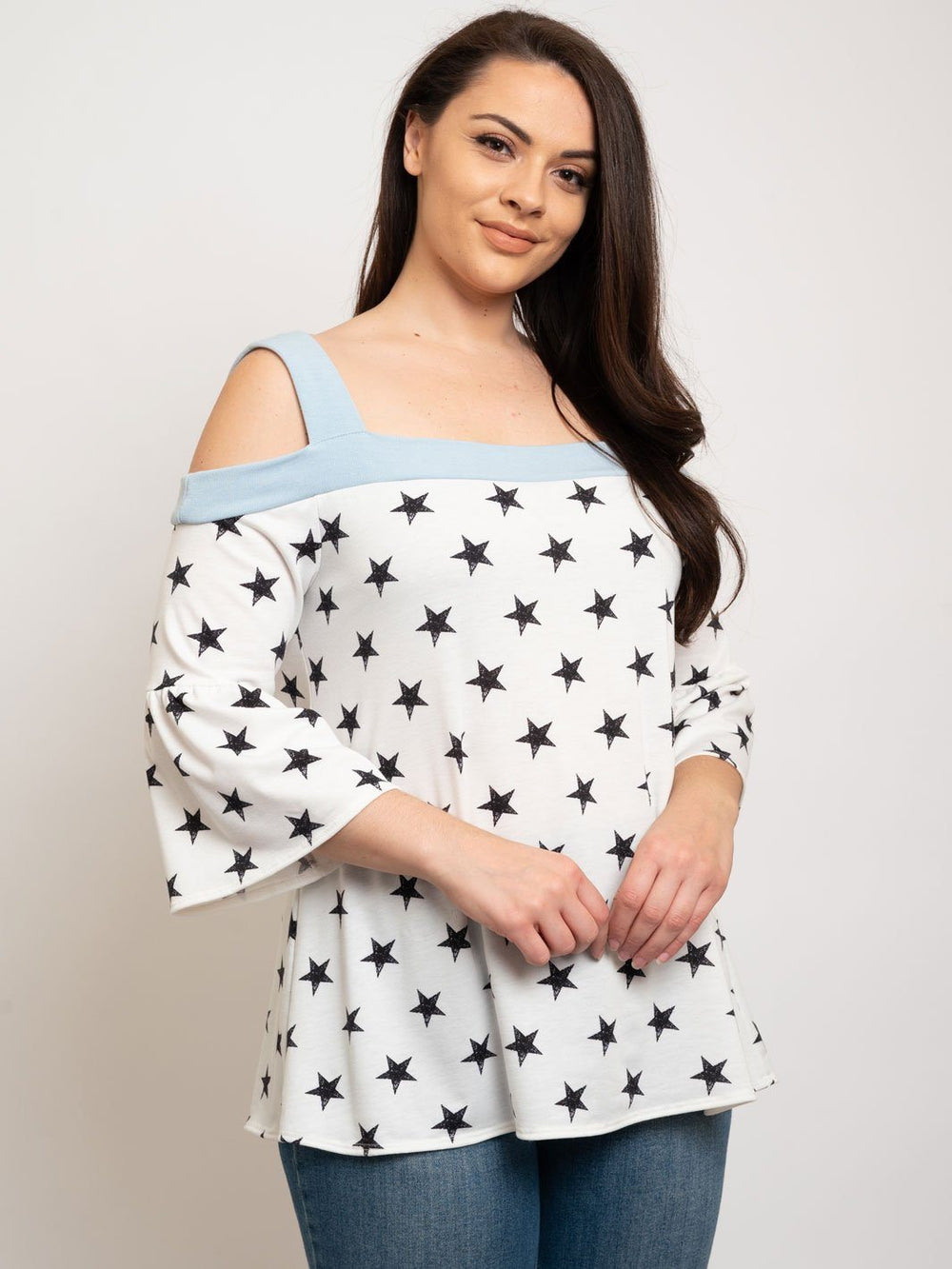 PLUS SIZE OFF SHOULDER STARS PRINT TOP