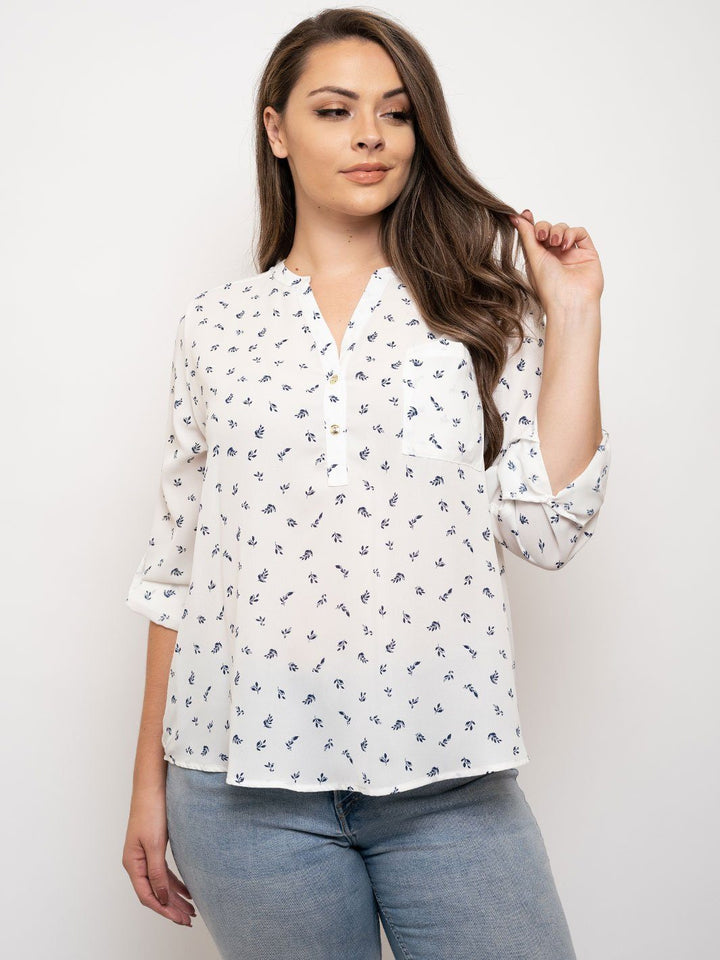 PLUS SIZE FLORAL V-NECK TOP