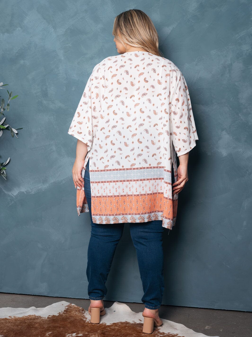 PLUS SIZE SHORT SLEEVE OPEN FRONT MULTI PRINT CARDIGAN