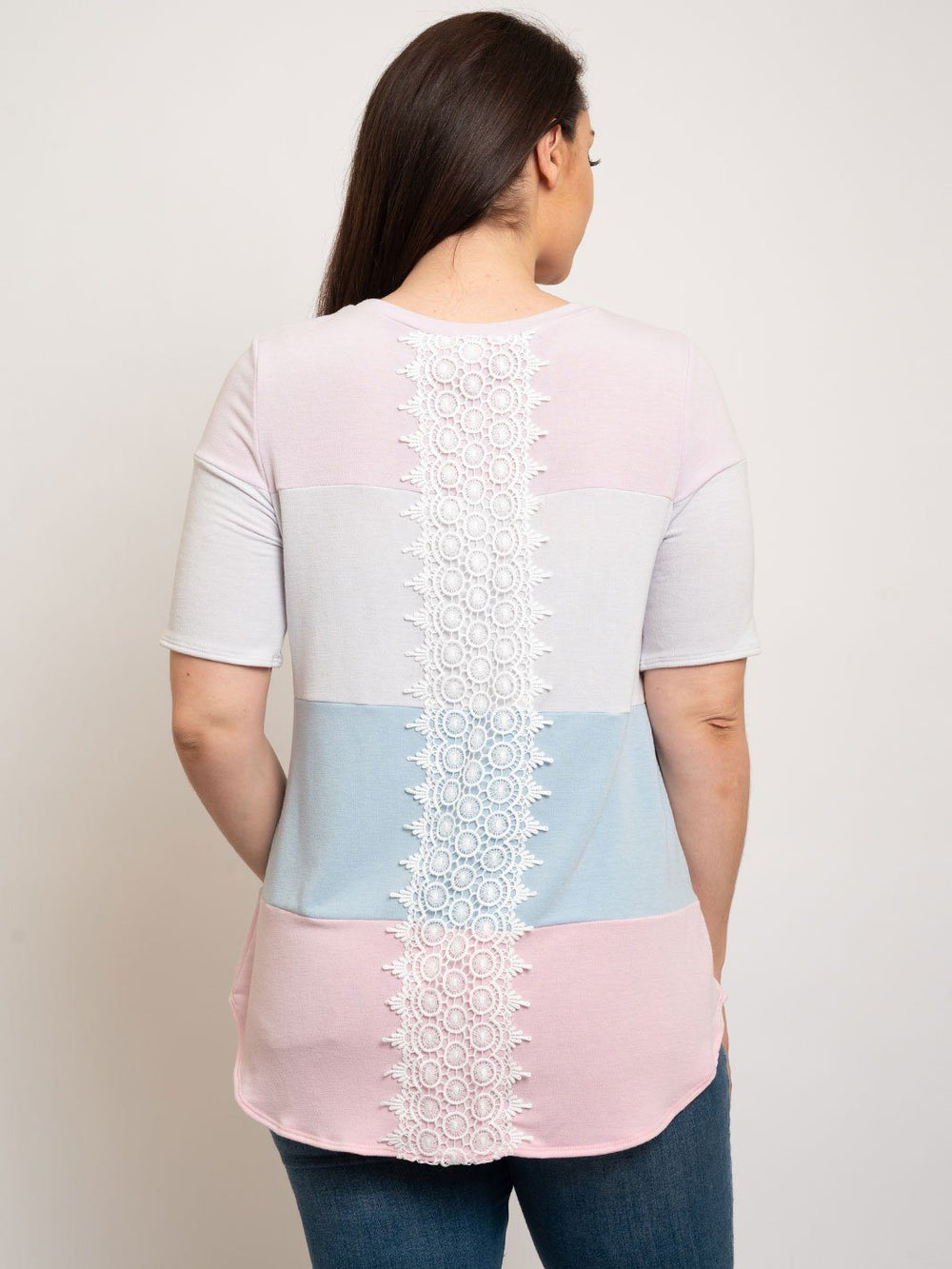 PLUS SIZE SHORT SLEEVE CROCHET BACK DETAILED TOP