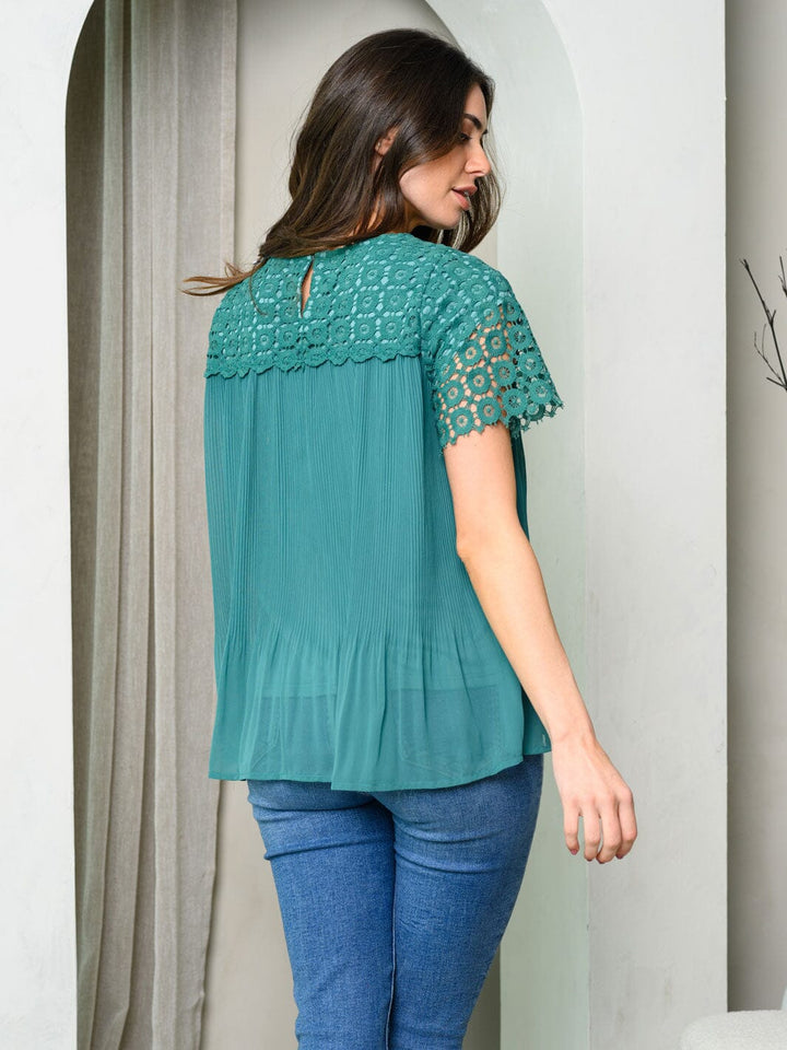 WOMEN'S SHORT SLEEVE LACE PLEATED TOP
