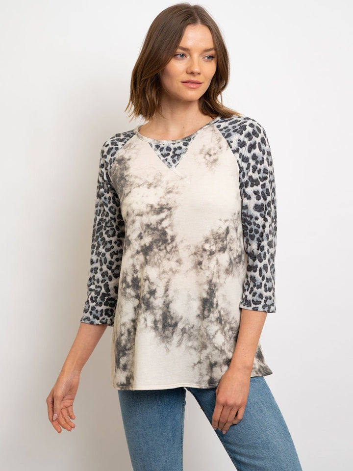 WOMEN'S 3/4 SLEEVES ANIMAL PRINT TOP