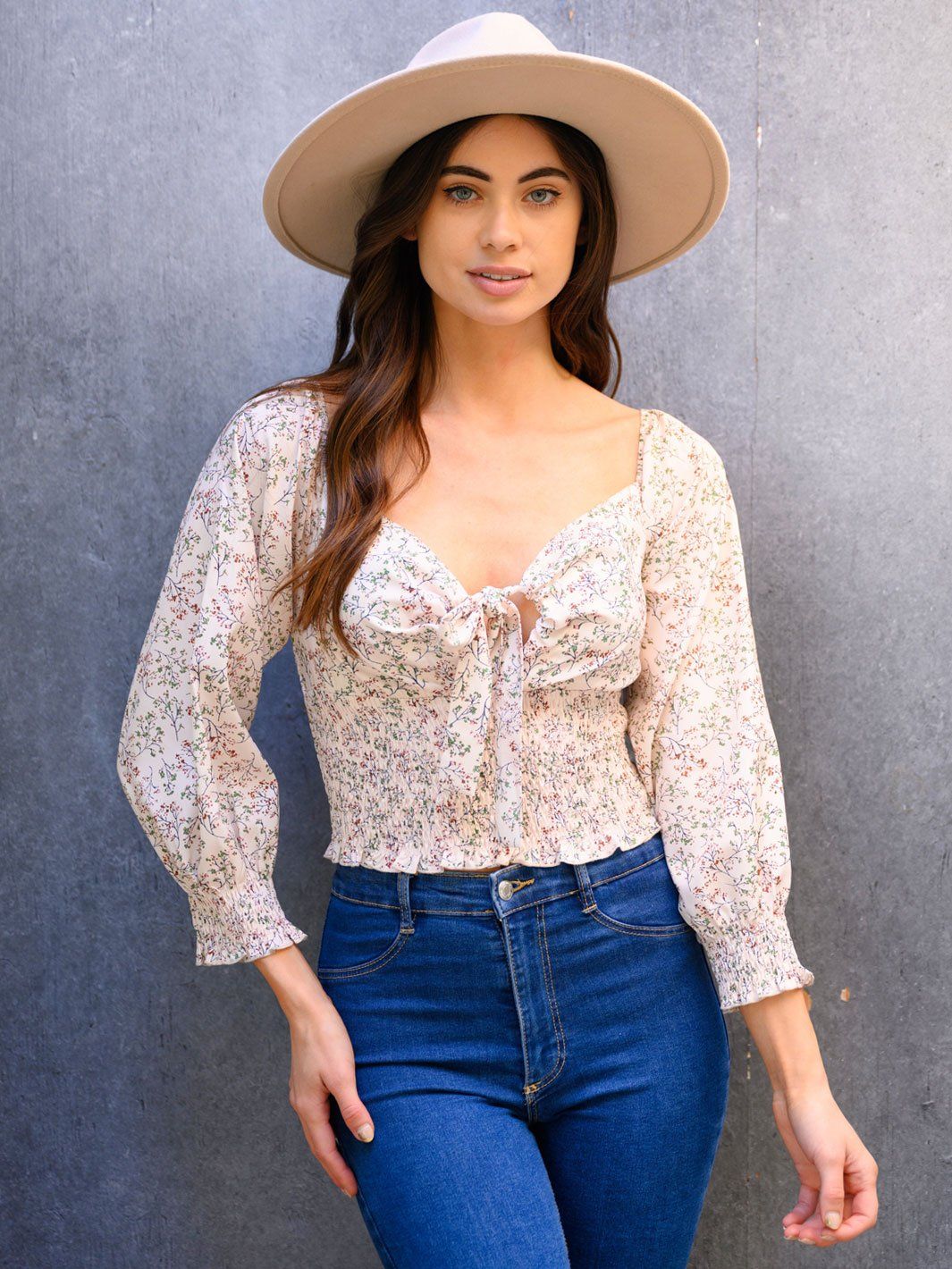 WOMEN'S SMOCKED FLORAL LONG SLEEVE CROP TOP