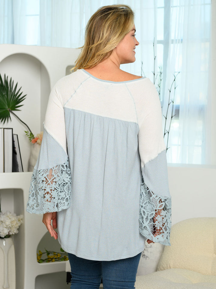PLUS SIZE LONG BELL SLEEVE LACE TUNIC TOP