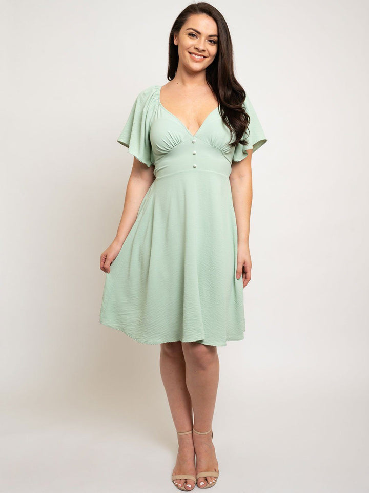 PLUS SIZE WOVEN PEARL BUTTON MINI DRESS